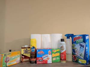 lot 168 image: Household Cleaning Supplies Bundle