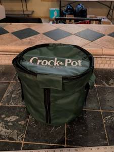 lot 224 image: Rival Crock-Pot Slow Cooker with Carrying Case