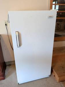 lot 237 image: Tappan White Upright Freezer