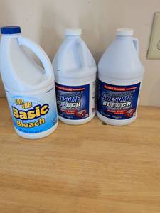 lot 245 image: Household Bleach Products Set - Multiple Brands two of them are most full one is almost empty