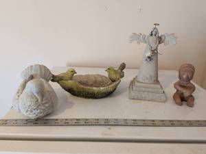 lot 256 image: Garden Decorative Bird Collection with Angel Statue and Figurines