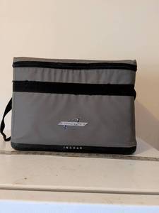 lot 283 image: Ford Insulated Cooler Bag with Shoulder Strap