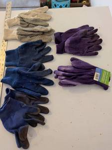 lot 329 image: Work Gloves Mixed Lot - Garden and Grip Gloves