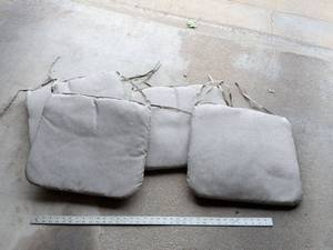 lot 354 image: Tan Outdoor Chair Cushions with Ties Set of 4