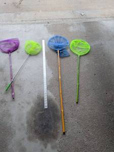 lot 357 image: Childrens Telescoping Fishing Nets Set