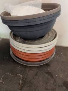 lot 361 image: Flower pot and Planter Saucers