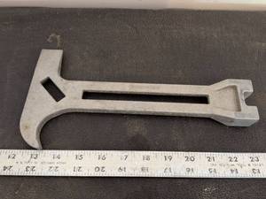 lot 362 image: Cast Iron Gas Line Wrench Tool