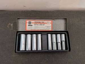 lot 382 image: BICO 9-Piece 14 Drive SAE Deep Wall Socket Set