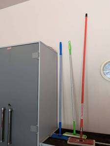 lot 395 image: Floor Cleaning Mop Set with Extension Poles