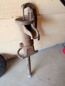 lot 411 image: Antique Cast Iron Hand Water Pump with Long Handle