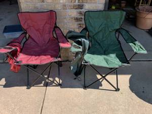 lot 413 image: Coleman Summit Folding Camping Chairs with Cup Holders