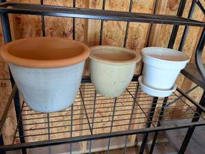 lot 418 image: Set of 3 Ceramic Garden Planters with Terracotta Rims