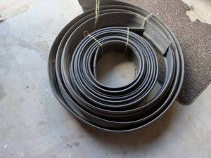 lot 431 image: Garden edging