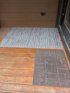 lot 467 image: Outdoor rug and doormat
