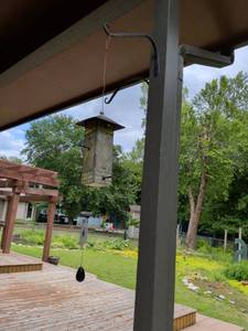 lot 473 image: Decorative Bird Feeder with Mosaic Design and Wind Chimes