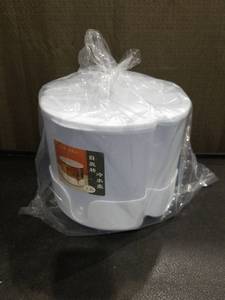 lot 3393 image: Rotating Rice Grain Dispenser, Round Food Flour Bin, Food Container Box, Multifunctional Household Rice Storage Tank, White