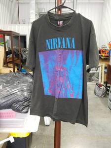 lot 3454 image: Nirvana Band T-Shirt with Blue and Purple Graphic Print Size XL