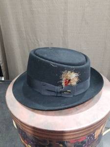 lot 3483 image: Dobbs Black Wool Felt Pork Pie Hat with Feather