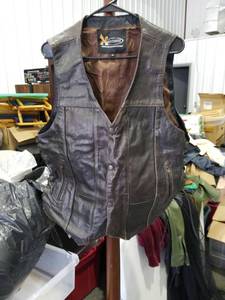 lot 3495 image: Xelement Mens Black Leather Motorcycle Vest Size Large