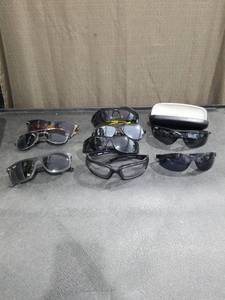 lot 3509 image: LOT OF RANDOM SUNGLASSES