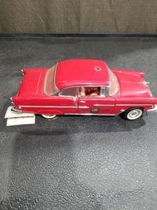lot 3522 image: Fire Chief Die-Cast Model Car  Missing Light On Hood See Pictures
