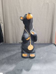 lot 3525 image: Big Sky Bears Hand Carved Wood Bear Figurine