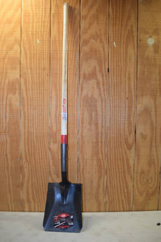 lot 18 image: Razorback Transfer Shovel