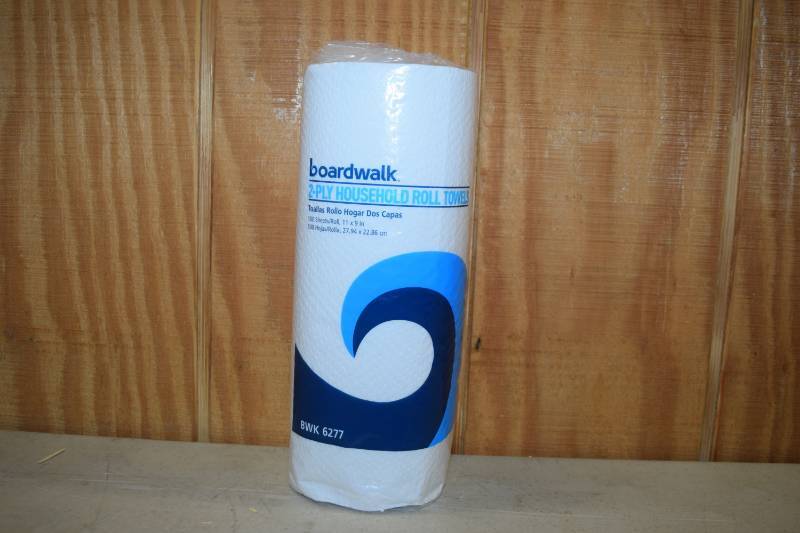 lot 47 image: 28 Rolls Boardwalk Paper Towels