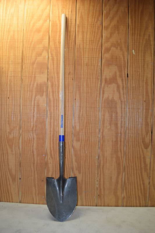 lot 24 image: Westward Shovel