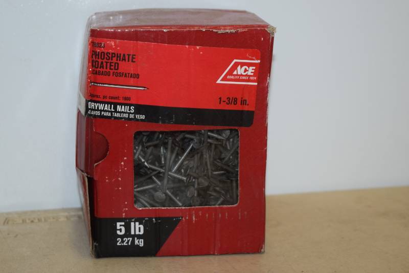 lot 106 image: 6 Pounds Phosphate Coated Drywall Nails