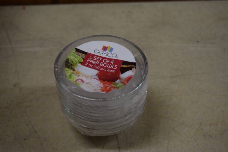 lot 200 image: 150 Genci 2 Ounce Prep Bowls