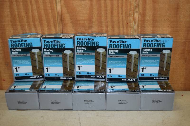 lot 202 image: 10 Pounds Fas n Tite Roofing Nails