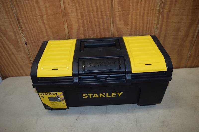 lot 230 image: Stanley Toolbox