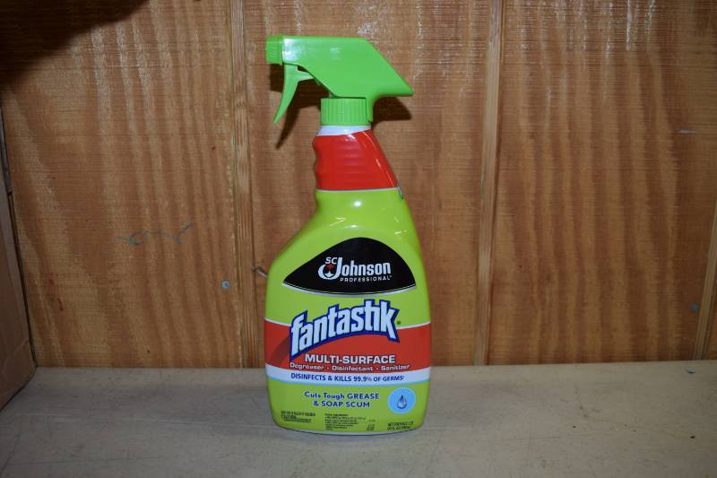 lot 264 image: 10 Bottles Fantastik Multi-Surface
