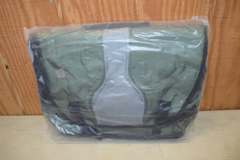 lot 251 image: Ful Almost Famous Messenger Bag Laptop Bag