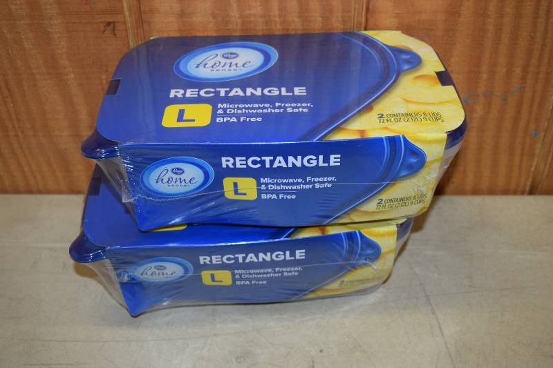 lot 275 image: 4 Large Rectangle Food Storage Containers with Lids