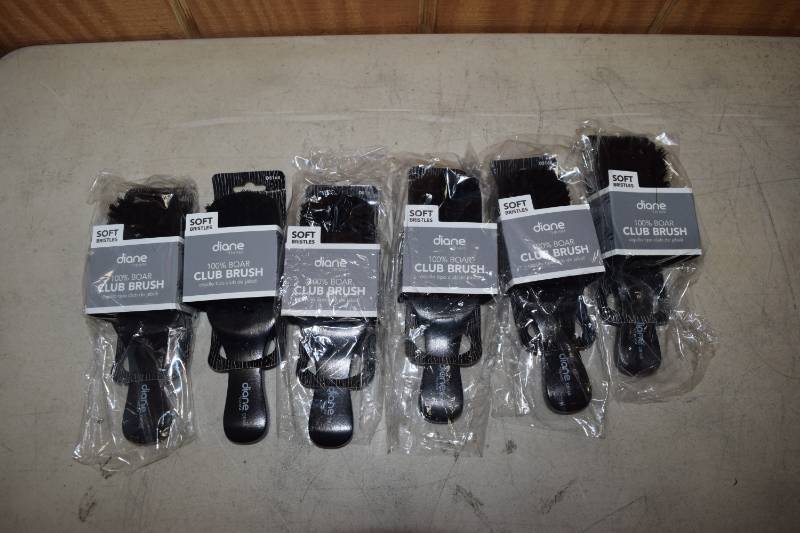 lot 305 image: 6 100% Boar Club Brushes