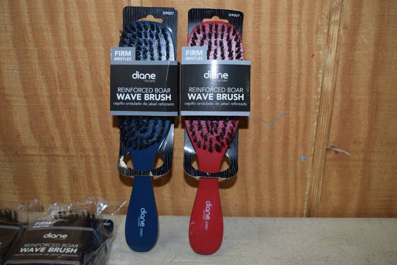 lot 324 image: 6 Reinforced Boar Wave Brushes