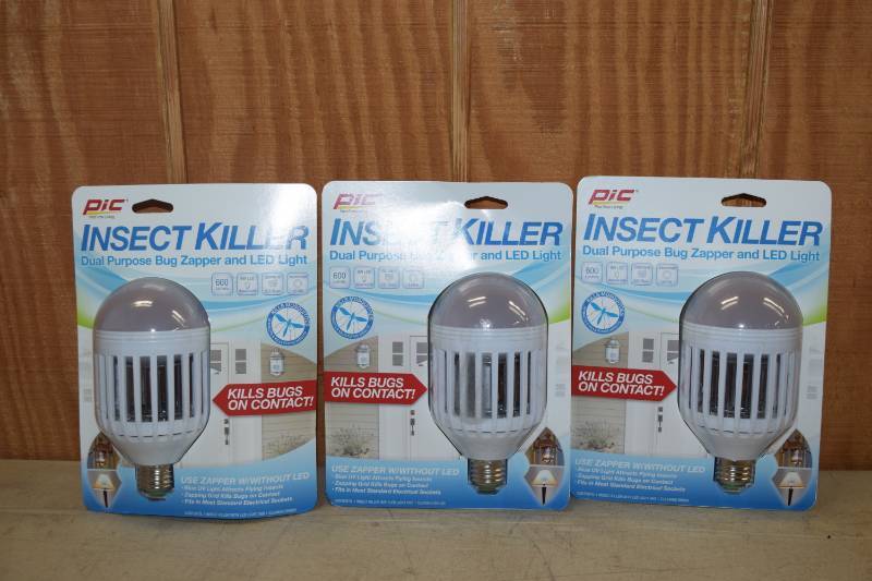 lot 360 image: 3 PIC Insect Killer LED Light Bulbs