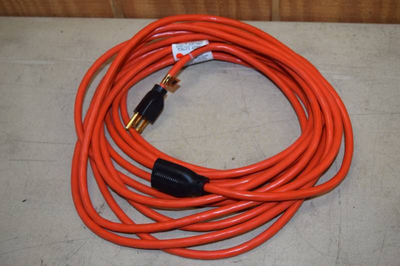 lot 363 image: 25 Foot Extension Cord