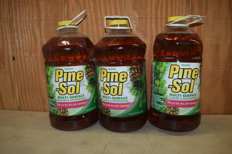 lot 372 image: 3 Gallons Pine Sol