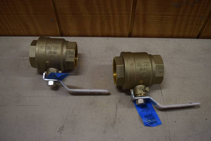 lot 414 image: 2 Nibco Brass Ball Valves