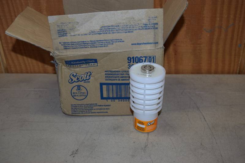 lot 415 image: 6 Scott Air Fresheners