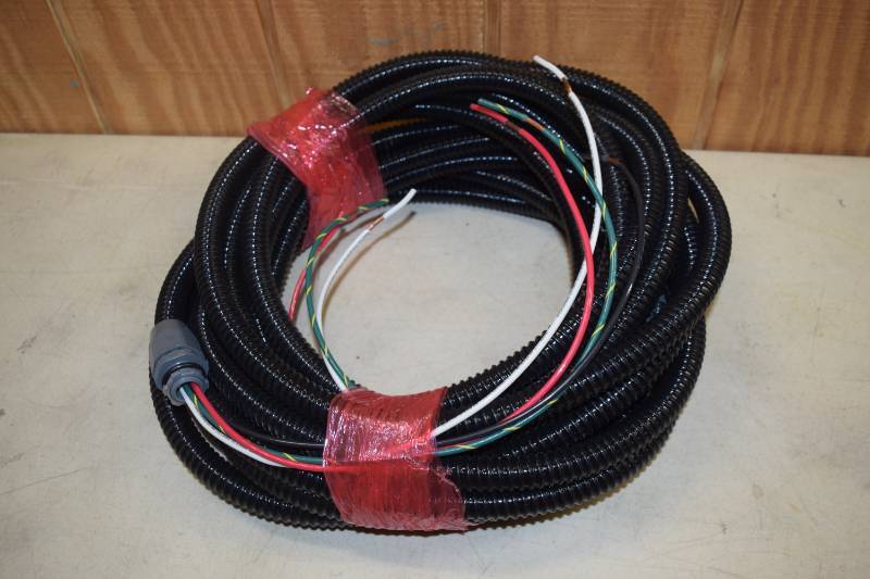 lot 437 image: Air Conditioner Whip
