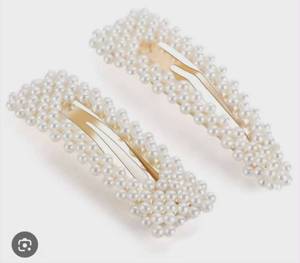 lot 2813 image: Pearl Beaded Hair Clips Set - 2 ct