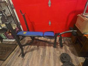 lot 23 image: Marcy Weight Bench with Olympic Weight Plates Set