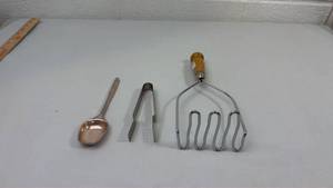 lot 34 image: Kitchen Utensil Set with Copper Ladle and Pastry Blender