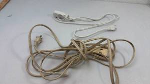 lot 47 image: Two Extension Cords