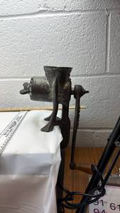lot 66 image: Cast Iron Hand Crank Meat Grinder