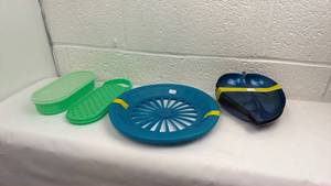 lot 86 image: Tupperware Kitchen Container and Steamer Set